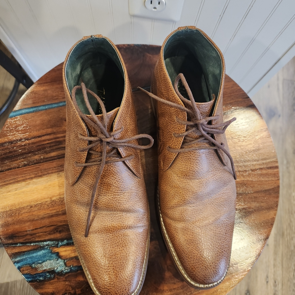 Like New Men's Brown Leather Shoes